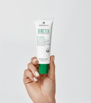 Gel facial para marcas de acné