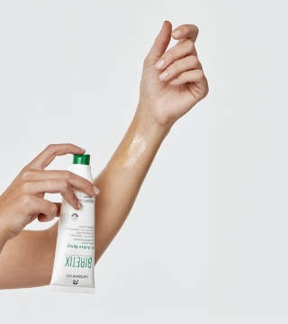 Spray corporal para piel acneica