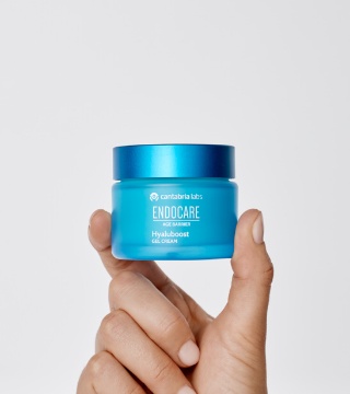 3. Foto_mano_Gel_Cream