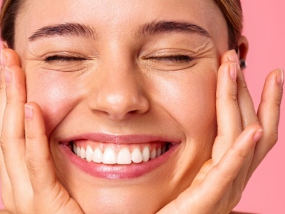 protector solar con color para piel con acné