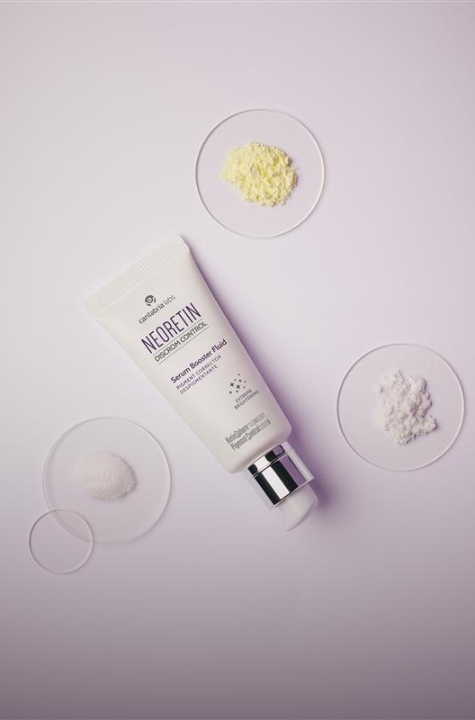 3.Neoretin_TRIPLE IMAGE_Productol_713x1080