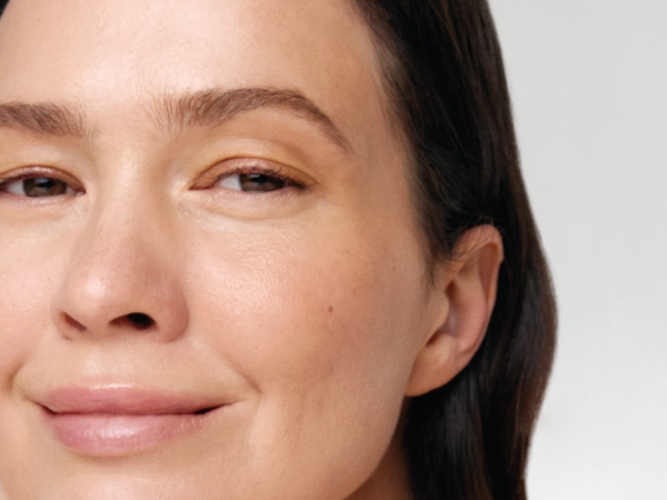lluminating-Eye-Contour_Beneficios03_600x450-21